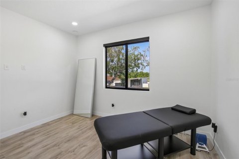 Villa ou maison à vendre à Tampa, Floride: 4 chambres, 213.95 m2 № 2223456 - photo 21