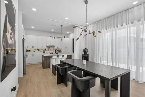 Villa ou maison à vendre à Tampa, Floride: 4 chambres, 213.95 m2 № 2223456 - photo 2