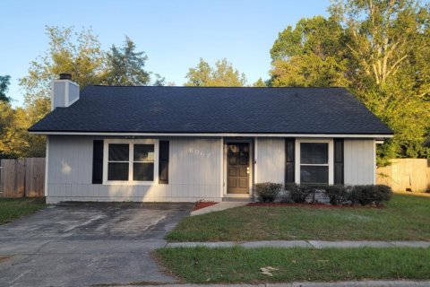 House in Jacksonville, Florida 3 bedrooms, 141.21 sq.m. № 808196 - photo 1