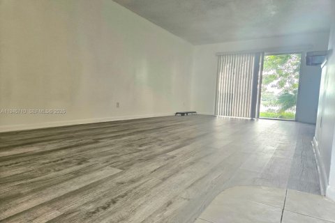 Copropriété à vendre à Oakland Park, Floride: 2 chambres, 94.76 m2 № 2002711 - photo 4