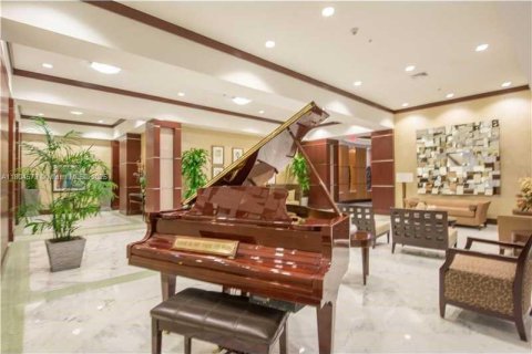 Condo in Sunny Isles Beach, Florida, 3 bedrooms  № 2013977 - photo 15