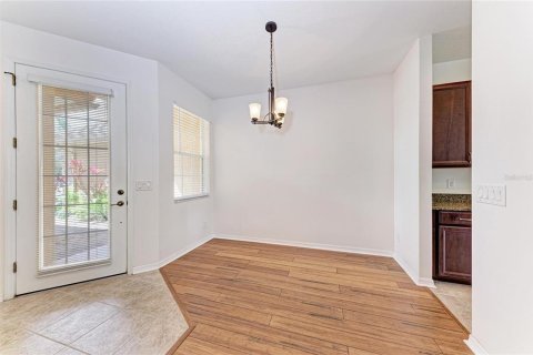 Townhouse in Sarasota, Florida 3 bedrooms, 168.9 sq.m. № 2206037 - photo 13