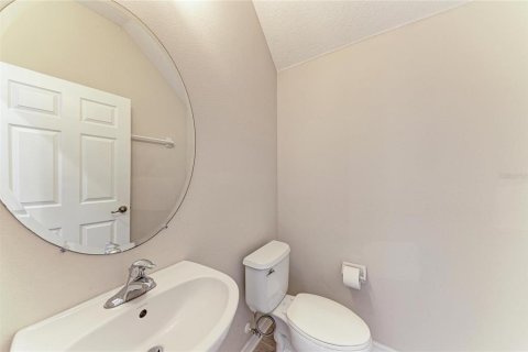 Townhouse in Sarasota, Florida 3 bedrooms, 168.9 sq.m. № 2206037 - photo 16