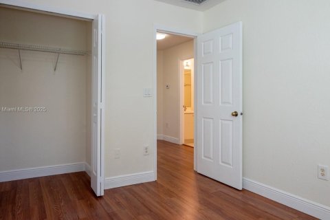 Condominio en alquiler en Homestead, Florida, 3 dormitorios, 120.96 m2 № 1956595 - foto 13