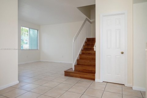 Condominio en alquiler en Homestead, Florida, 3 dormitorios, 120.96 m2 № 1956595 - foto 10