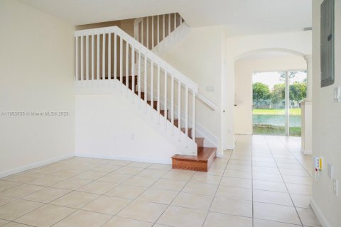 Condominio en alquiler en Homestead, Florida, 3 dormitorios, 120.96 m2 № 1956595 - foto 5