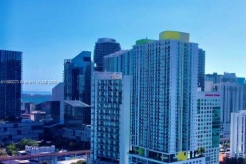 Снять в аренду кондоминиум в Майами, Флорида 2 спальни, 112.6м2, № 1929581 - фото 20