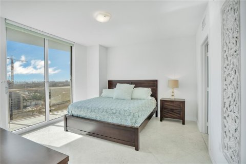 Снять в аренду кондоминиум в Майами, Флорида 2 спальни, 112.6м2, № 1929581 - фото 6