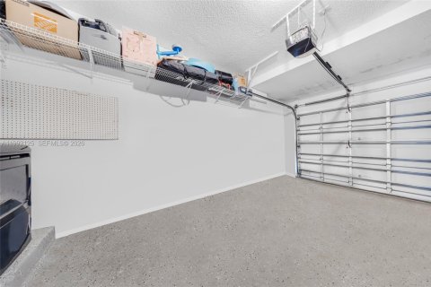 Купить таунхаус в Пемброк-Пайнс, Флорида 3 спальни, 132.66м2, № 2055729 - фото 25