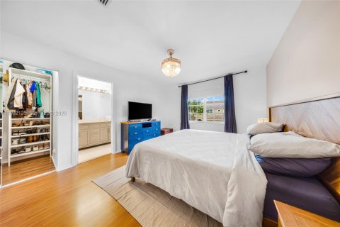 Купить таунхаус в Пемброк-Пайнс, Флорида 3 спальни, 132.66м2, № 2055729 - фото 19