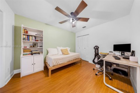 Купить таунхаус в Пемброк-Пайнс, Флорида 3 спальни, 132.66м2, № 2055729 - фото 11