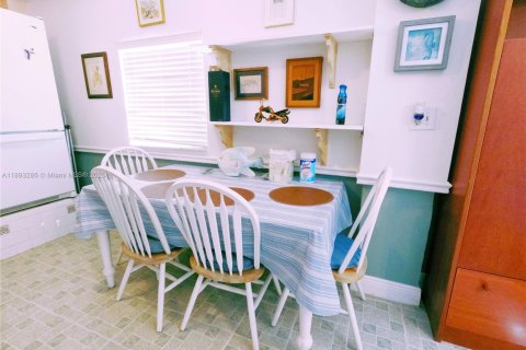 Снять в аренду коммерческую недвижимость в Ки-Ларго, Флорида 74.32м2, № 1945149 - фото 11