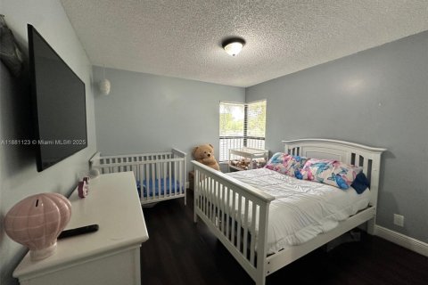 Снять в аренду кондоминиум в Коконат Крик, Флорида 2 спальни, 90.49м2, № 1977596 - фото 6