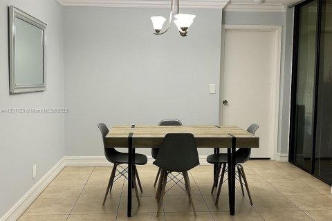 Снять в аренду кондоминиум в Коконат Крик, Флорида 2 спальни, 90.49м2, № 1977596 - фото 8