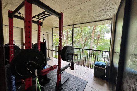 Снять в аренду кондоминиум в Коконат Крик, Флорида 2 спальни, 90.49м2, № 1977596 - фото 9