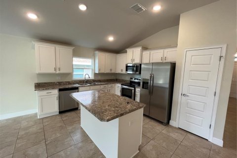 Casa en venta en Winter Haven, Florida, 3 dormitorios, 157.75 m2 № 2217898 - foto 8