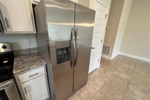 Casa en venta en Winter Haven, Florida, 3 dormitorios, 157.75 m2 № 2217898 - foto 16