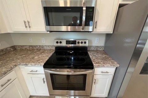 Casa en venta en Winter Haven, Florida, 3 dormitorios, 157.75 m2 № 2217898 - foto 15