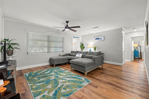 House in Dunedin, Florida 3 bedrooms, 137.31 sq.m. № 1824819 - photo 7