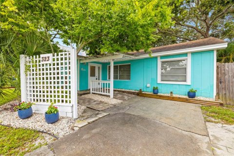 House in Dunedin, Florida 3 bedrooms, 137.31 sq.m. № 1824819 - photo 3