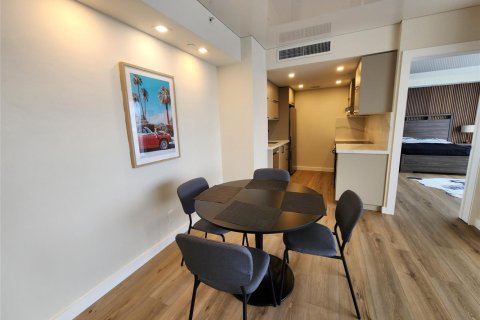 Condominio en venta en Hollywood, Florida, 1 dormitorio, 88.72 m2 № 2183710 - foto 5