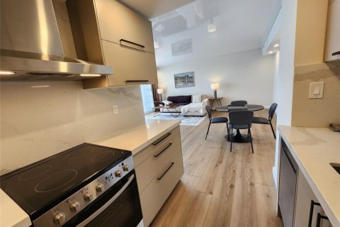 Condominio en venta en Hollywood, Florida, 1 dormitorio, 88.72 m2 № 2183710 - foto 10