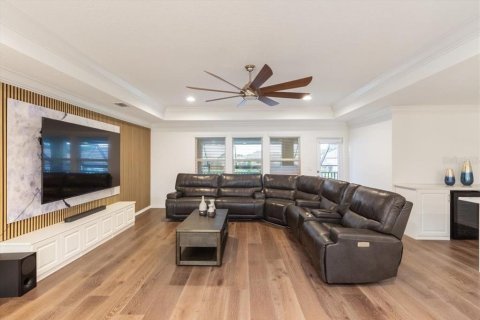 Villa ou maison à vendre à Wesley Chapel, Floride: 7 chambres, 506.5 m2 № 2110574 - photo 11