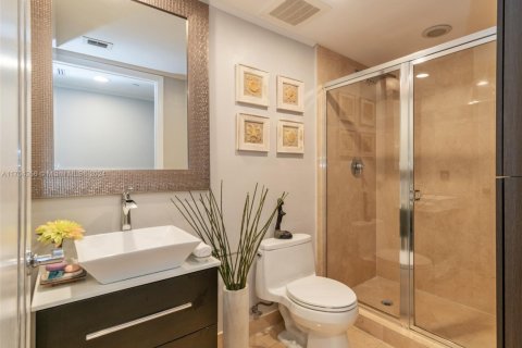 Copropriété à louer à Hallandale Beach, Floride: 2 chambres, 144.37 m2 № 1864278 - photo 8