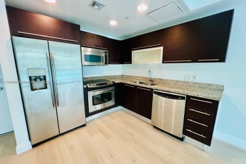 Copropriété à louer à Miami, Floride: 1 chambre, 58.34 m2 № 1965614 - photo 3