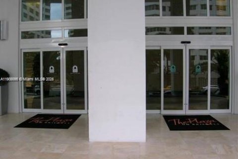 Copropriété à louer à Miami, Floride: 1 chambre, 58.34 m2 № 1965614 - photo 13