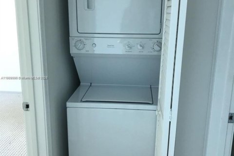 Copropriété à louer à Miami, Floride: 1 chambre, 58.34 m2 № 1965614 - photo 8