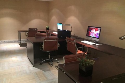 Copropriété à louer à Miami, Floride: 1 chambre, 58.34 m2 № 1965614 - photo 16