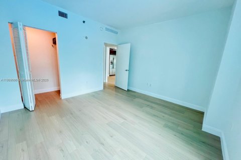 Copropriété à louer à Miami, Floride: 1 chambre, 58.34 m2 № 1965614 - photo 7