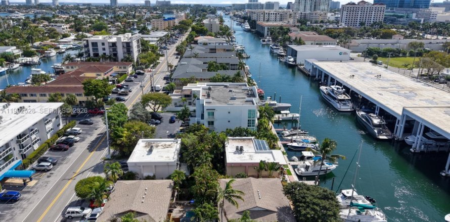 Condominio en Fort Lauderdale, Florida, 1 dormitorio  № 2056652