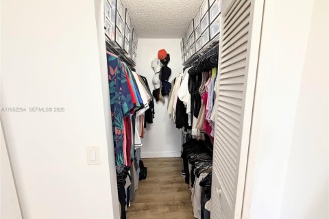 Casa en venta en Pembroke Pines, Florida, 2 dormitorios, 104.98 m2 № 2010036 - foto 14