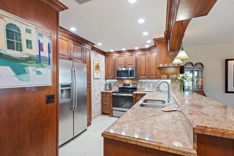 Townhouse in Palm Beach Gardens, Florida 3 bedrooms, 140.65 sq.m. № 2400015 - photo 18