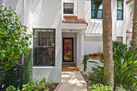 Townhouse in Palm Beach Gardens, Florida 3 bedrooms, 140.65 sq.m. № 2400015 - photo 9
