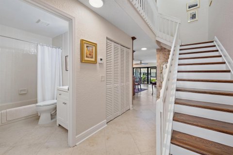 Townhouse in Palm Beach Gardens, Florida 3 bedrooms, 140.65 sq.m. № 2400015 - photo 11