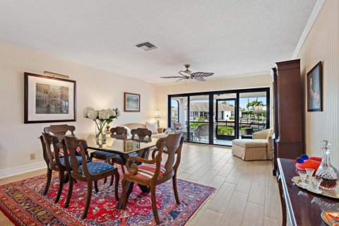 Townhouse in Palm Beach Gardens, Florida 3 bedrooms, 140.65 sq.m. № 2400015 - photo 14