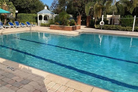 Condo in Orlando, Florida, 3 bedrooms  № 2398357 - photo 9