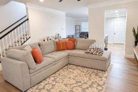 Condo in Orlando, Florida, 3 bedrooms  № 2398357 - photo 2