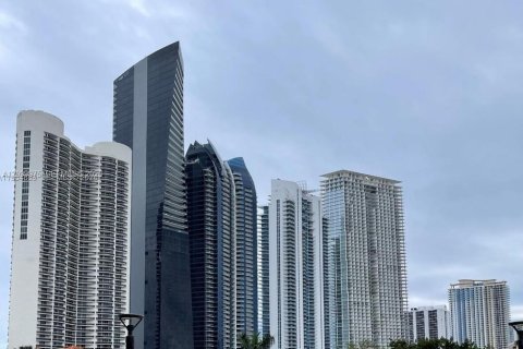 Copropriété à vendre à Sunny Isles Beach, Floride: 3 chambres, 177.44 m2 № 2400572 - photo 26