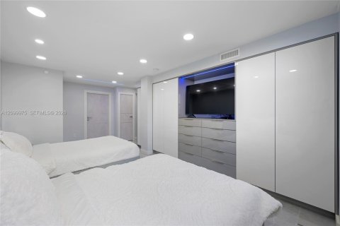 Copropriété à vendre à Sunny Isles Beach, Floride: 3 chambres, 177.44 m2 № 2400572 - photo 28