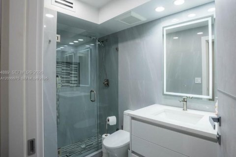 Copropriété à vendre à Sunny Isles Beach, Floride: 3 chambres, 177.44 m2 № 2400572 - photo 23