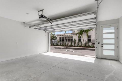Touwnhouse à vendre à Saint Petersburg, Floride: 3 chambres, 189.43 m2 № 2131876 - photo 21