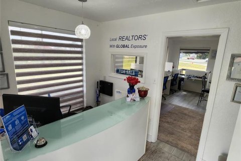 Commercial property in Ocala, Florida 44.59 sq.m. № 2369307 - photo 3
