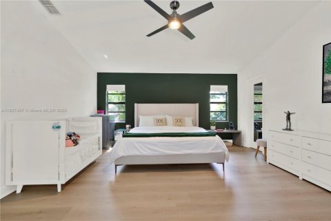 House in Coral Springs, Florida 4 bedrooms, 219.99 sq.m. № 1799032 - photo 20
