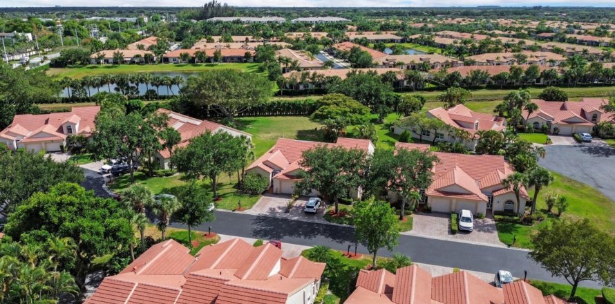 Villa ou maison à Delray Beach, Floride 2 chambres, 141.58 m2 № 1155560