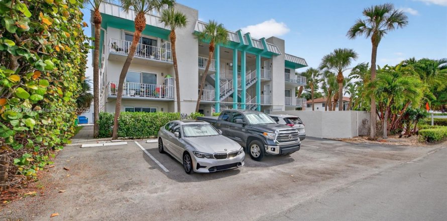 Condominio en Fort Lauderdale, Florida, 2 dormitorios  № 1857119