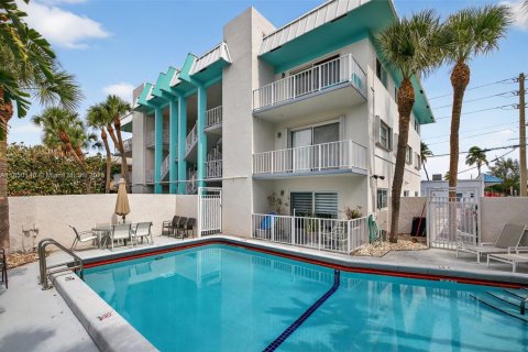 Condominio en venta en Fort Lauderdale, Florida, 2 dormitorios, 85.01 m2 № 1857119 - foto 4